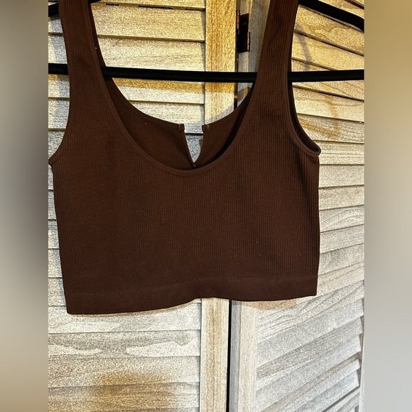 Brown Cropped Sports Bra/Tank Top Women’s Medium Juniors Poly Spandex Blend - Picture 3 of 6